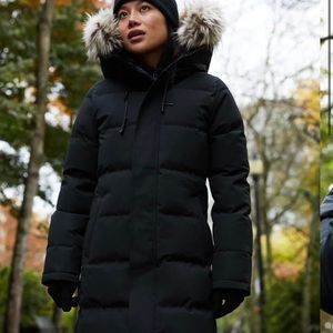 Aritizia Tna St.Anton Parka Super Puff